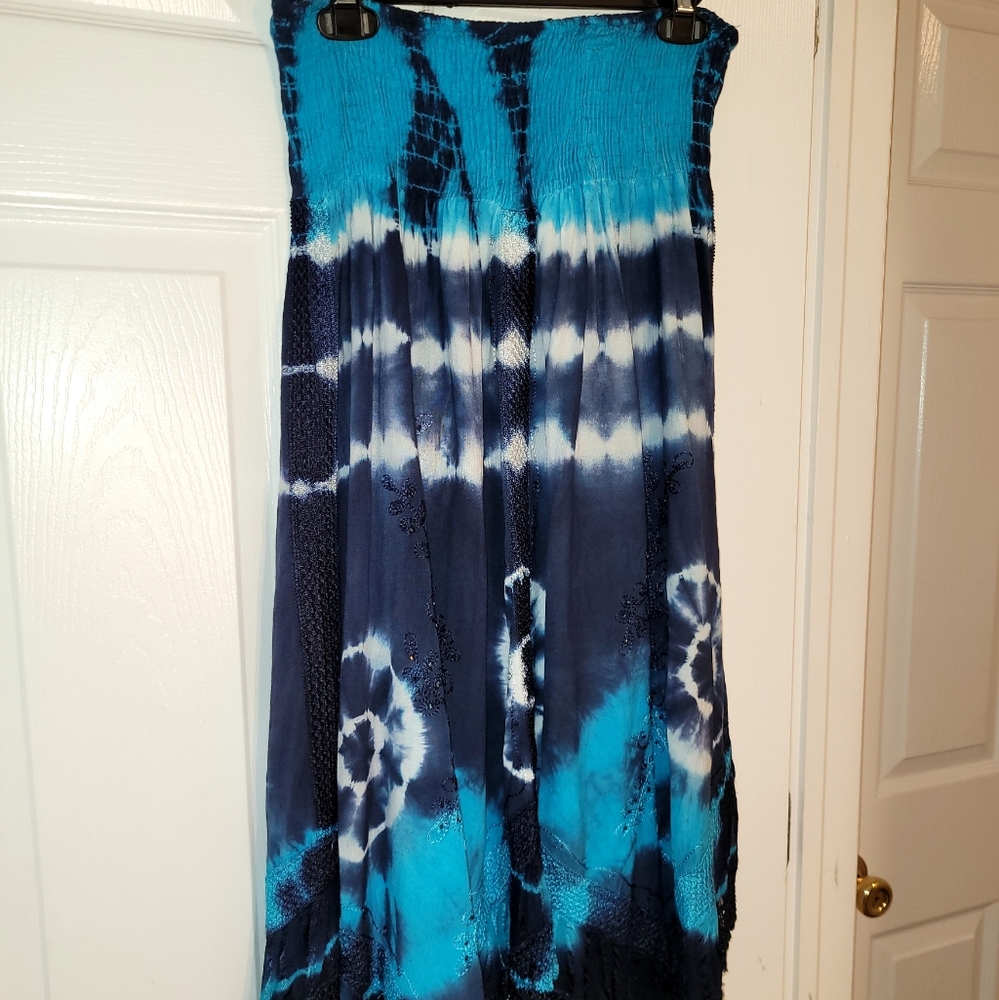 Flowing navy blue and turquoise tie dye skirt. - Picture 4 of 4